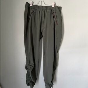 Athleta Olive Ruched Hem Travel Pants Size 10 Zip Pocket Ankle Jogger